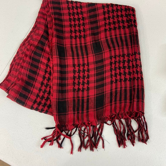 Accessories - Adult red black checkered plaid tassel fringe‎ thin knit fashion wrap scarf soft
